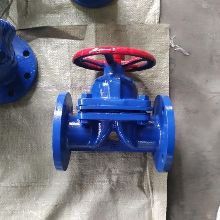 船用DIN型德標(biāo)襯氟隔膜閥實(shí)物圖2 船用DIN型德標(biāo)襯氟隔膜閥實(shí)物圖