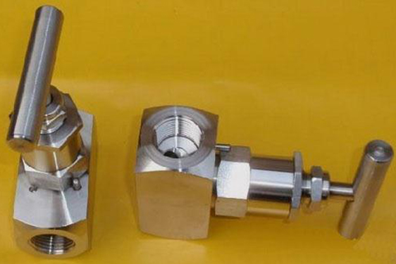 高溫高壓針型閥J61Y/J63Y實物圖1 高溫高壓針型閥J61Y/J63Y實物圖1